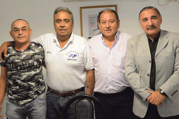 Los heacuteroes santiaguentildeos continuacutean otra batalla- ayudar a otros veteranos