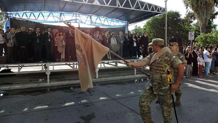 Emotiva celebracioacuten oficial por el Diacutea del Veterano y los Caiacutedos en Malvinas