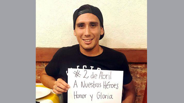 Jugadores de Central Coacuterdoba homenajearon veteranos de Malvinas