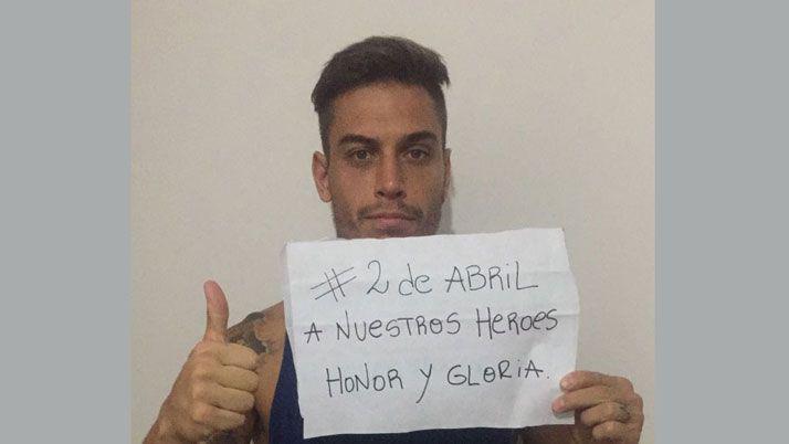 Jugadores de Central Coacuterdoba homenajearon veteranos de Malvinas