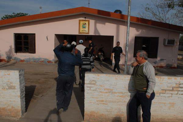 Preso por volver ebrio  a la casa y apuntildealar por  la espalda a su esposa