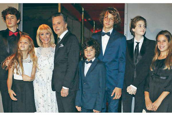 Palito Ortega y Evangelina Salazar  50 antildeos de amor 