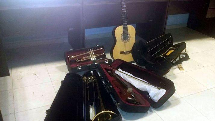 Recuperan instumentos musicales robados y detienen a tres sujetos