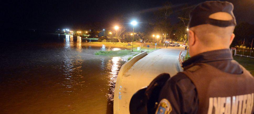 Por la crecida del Dulce el Gobierno decretoacute la emergencia social en todo el territorio provincial 