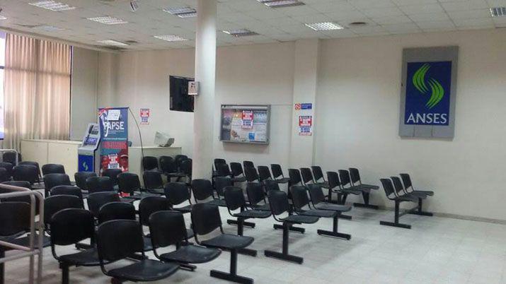 Contundente adhesioacuten al paro en ANSES-UDAI de Santiago del Estero