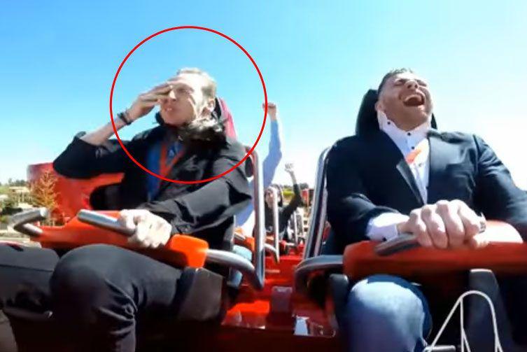 Video- Paacutejaro impacta en la cara de un pasajero de una montantildea rusa