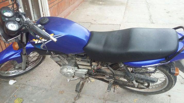 Suncho Corral- manejaban una moto robada y derraparon
