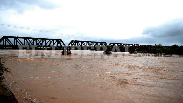Se liberoacute el paso para autos y camionetas por el puente de La Dormida