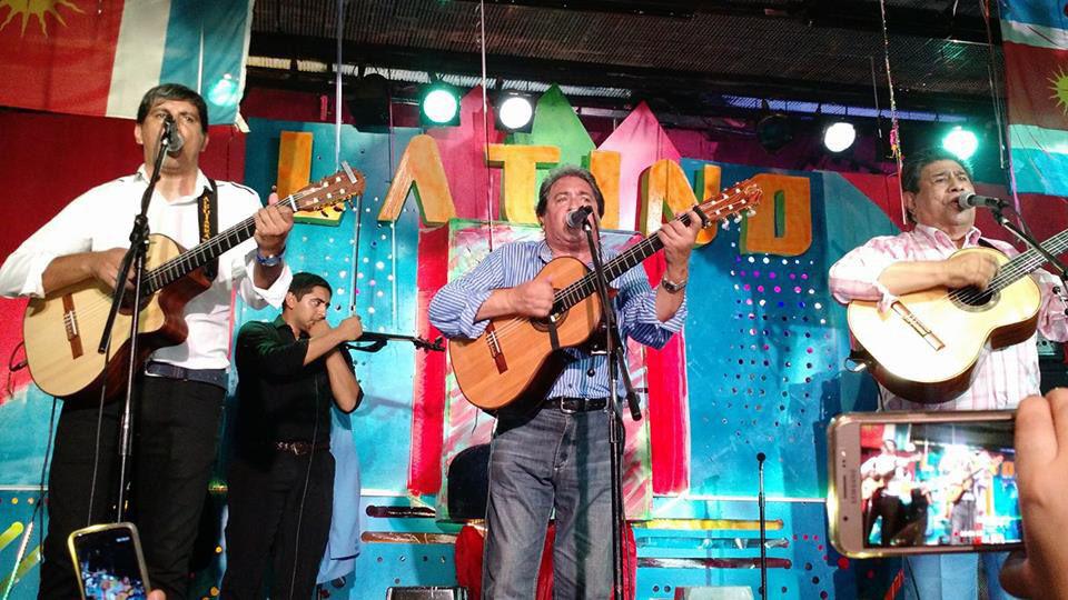 Reynoso tuvo un exitoso debut con Los Manseros Santiaguentildeos