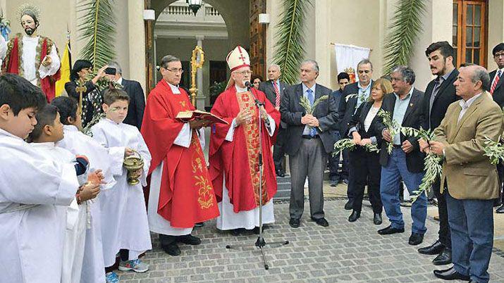 Monseñor Bokalic presidió el Domingo de Ramos