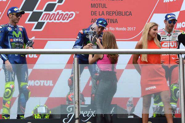 La gobernadora Claudia de Zamora entregoacute el premio al vencedor