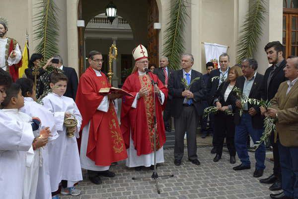 Domingo de Ramos- monsentildeor Bokalic llamoacute a los padres a luchar por una vida digna para sus hijos