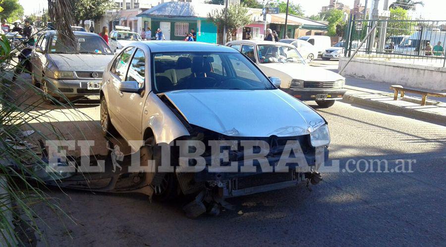 Choque y vuelco en el Ramoacuten Carrillo