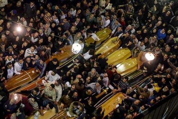 Rige el estado de emergencia en Grecia por el atentado a iglesias