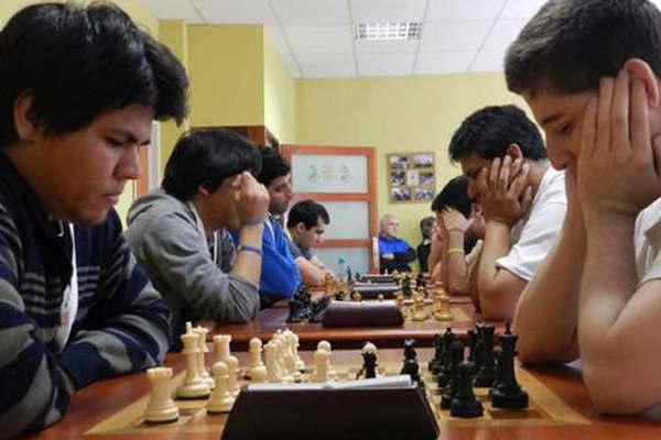 Estudiantes de la Unse competiraacuten en los Juegos Universitarios Nacionales