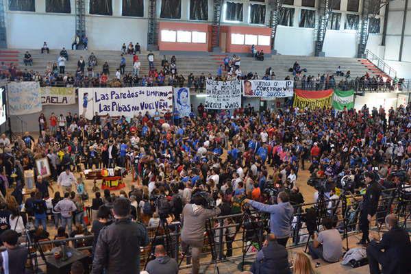 Hubo un unaacutenime pedido de justicia durante el uacuteltimo adioacutes a Micaela Garciacutea 