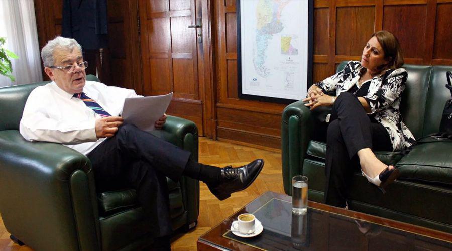 Sureda tildoacute a Aranguren de autoritario