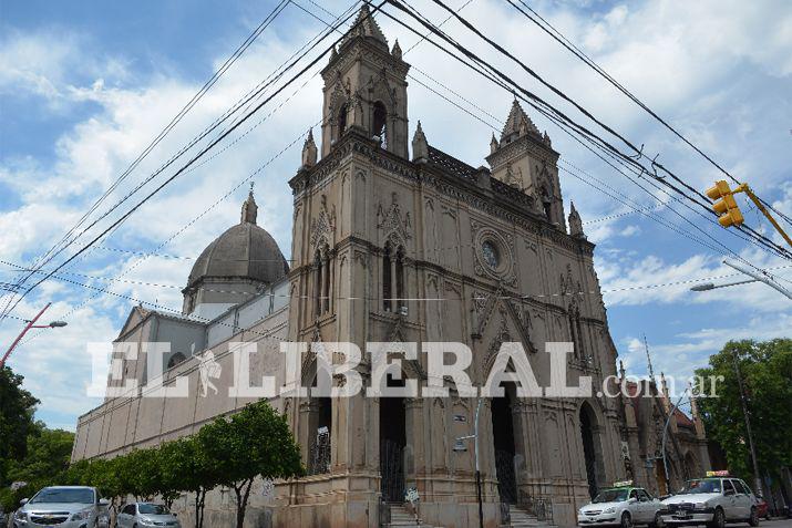 La policía se presentó en forma urgente a pedido del prroco
