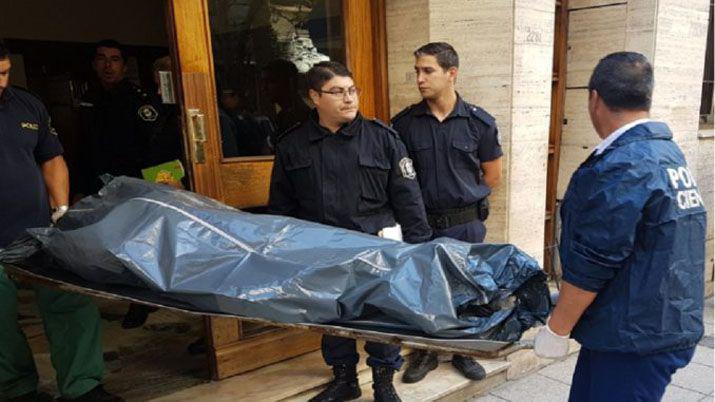 Conmocioacuten por el asesinato de un preceptor