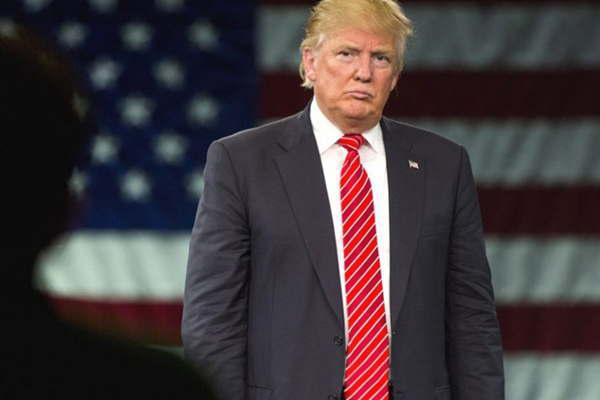 Trump muy orgulloso del lanzamiento de la madre de todas las bombas