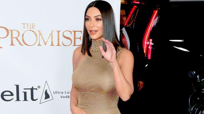 Kim Kardashian levantoacute la temperatura con su sensual look Cleopatra