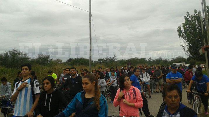El Vía Crucis en bicicleta recorrió los templos de la ciudad