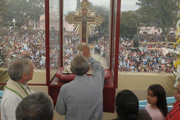 Dieron a conocer el programa de la fiesta mayor del Sentildeor de los Milagros de Mailiacuten 