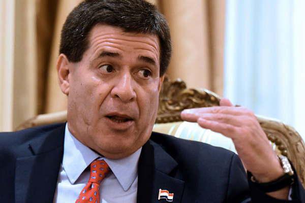 Paraguay- Cartes renuncioacute a la chance de reeleccioacuten