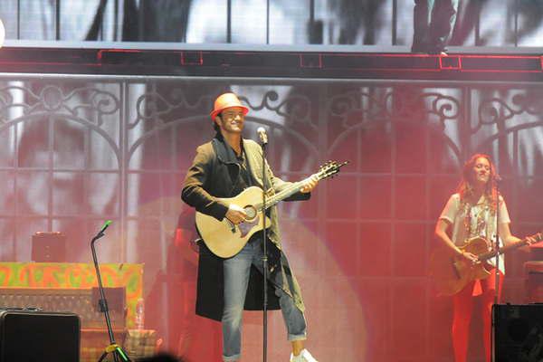 Arjona recibiraacute el premio Billboard latino por su trayectoria musical 