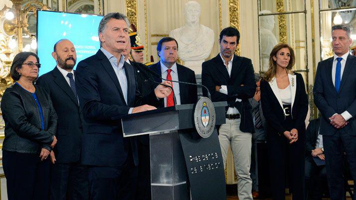 Macri y Claudia de Zamora firmaron acuerdo por la modernizacioacuten del Estado
