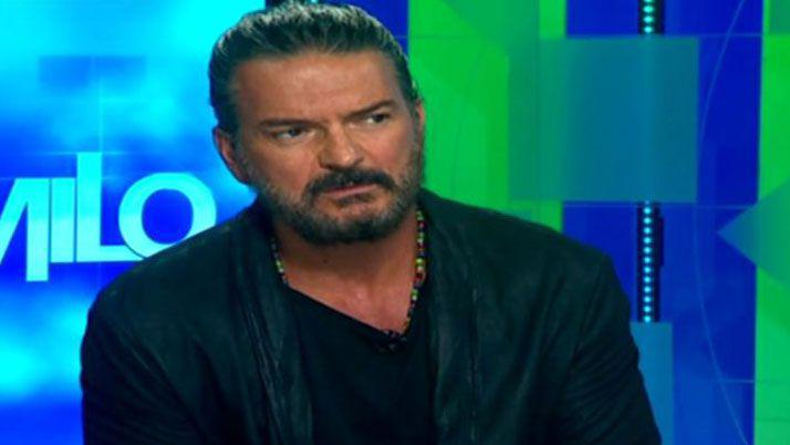 Video- Ricardo Arjona se retira molesto de un programa en CNN