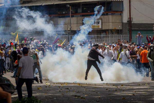 Al menos dos personas murieron en las protestas en Venezuela