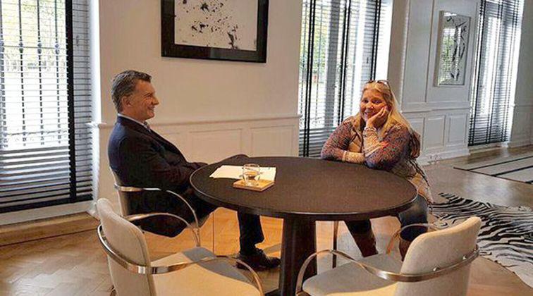 Macri recibioacute a Elisa Carrioacute en la Quinta de Olivos