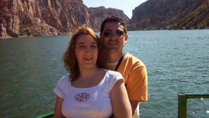 El asesino Gustavo Javier Flores junto a su concubina y víctima Alejandra Marcela Polizzi