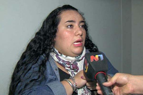 eacutel la habiacutea amenazado con un cuchillo y le dijo que ella no sabiacutea de lo que eacutel era capaz