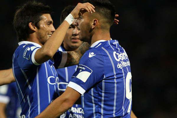 Godoy Cruz y un triunfo que se festejoacute con todo 