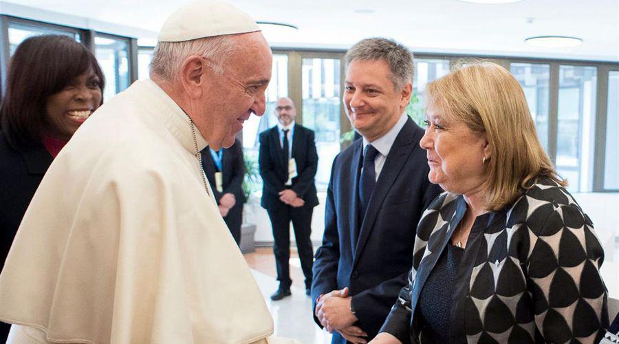 Malcorra se reunioacute con el papa Francisco