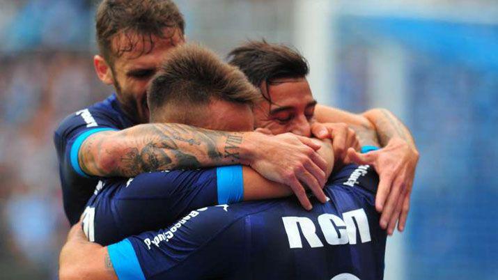 Racing venció a Atlético Tucumn en un partidazo y se acerca a la punta