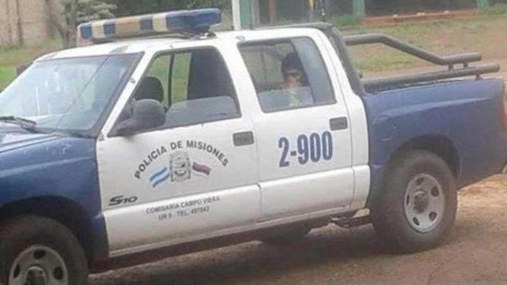 Dejaron a un delincuente en el moacutevil y se fueron a mirar autos