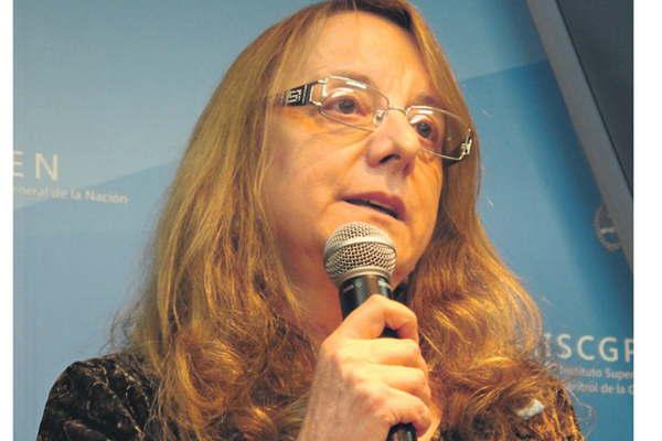 Para la gobernadora se tratoacute de un ataque organizado y planificado por el sector poliacutetico opositor