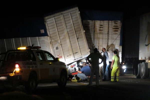 La ruta nacional 9 una vez maacutes se convirtioacute en escenario de un grave accidente de traacutensito