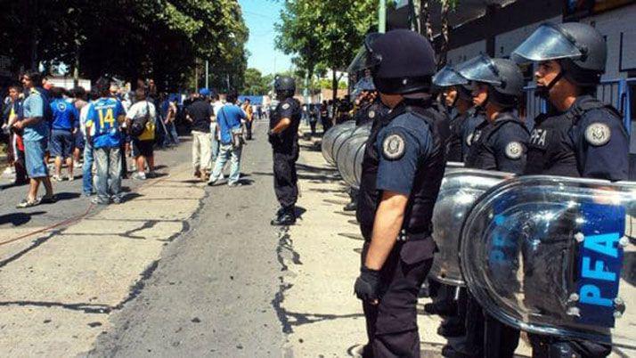 Anuncian el nuevo reglamento de prevencioacuten contra la violencia en el fuacutetbol