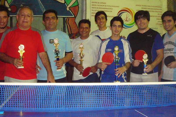 El tenis de mesa llegaraacute a estudiantes de la Unse