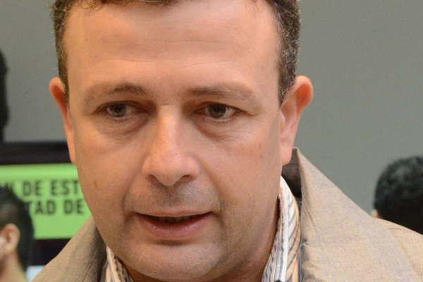 Generaraacute muchiacutesimos profesionales que van a enriquecer las prestaciones en Santiago