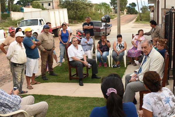 Anunciaron la llegada de la red de agua potable al barrio Herrera el Alto