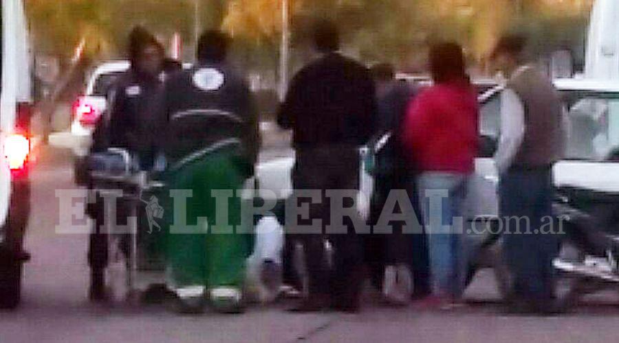 Motociclista herido al chocar sobre Av Belgrano y Soliacutes
