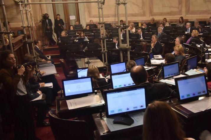 Los senadores aprobaron con el proyecto para limitar excarcelaciones