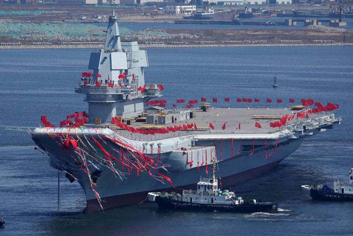 China presentó su nuevo y poderoso portaaviones