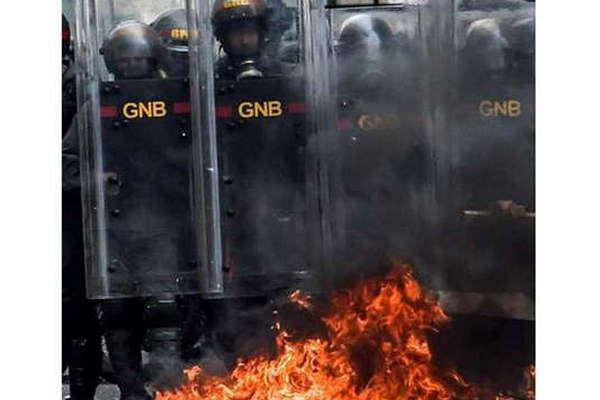 Maacutes muertos en marchas contra Maduro
