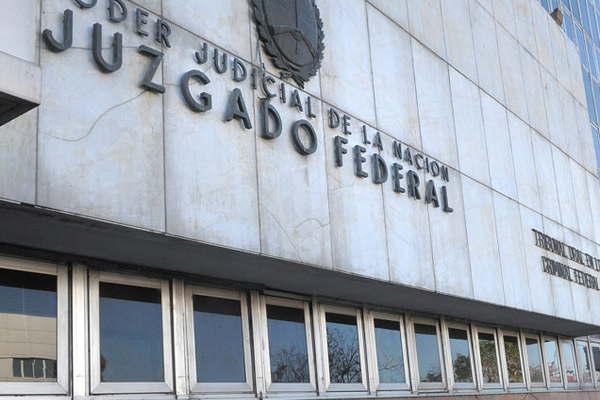 Investigan a empleado de la Anses por estafa a jubilada